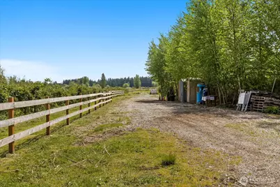 5628 Grandview Road, Arlington, WA 98223 - Photo 22