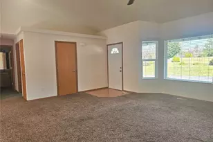 699 Myers St SE, Rainier, WA 98576 - Photo 4