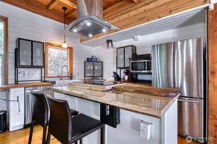 731 Claire Ln, Point Roberts, WA 98281 - Photo 4