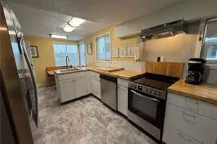 919 Pacific Ave, Bremerton, WA 98337 - Photo 8