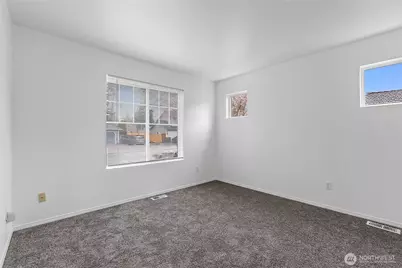 5602 69th Street NE, Marysville, WA 98270 - Photo 6