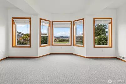 928 N Heatherwood W, Tacoma, WA 98406 - Photo 24