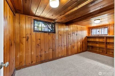 749 N 76th St, Seattle, WA 98103 - Photo 32