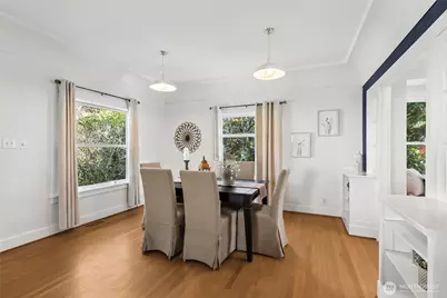 749 N 76th St, Seattle, WA 98103 - Photo 8