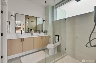 4404 S Othello St, Seattle, WA 98118 - Photo 26