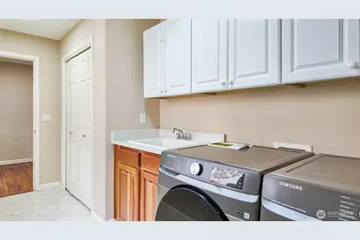 13428 NE 12th Place, Bellevue, WA 98005 - Photo 24