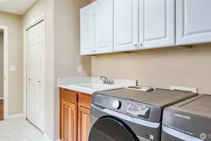 13428 NE 12th Pl, Bellevue, WA 98005 - Photo 24