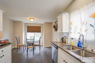 4605 NE 161st Avenue, Vancouver, WA 98682 - Photo 2