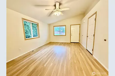 1200 N 12th Place, Mount Vernon, WA 98273 - Photo 4