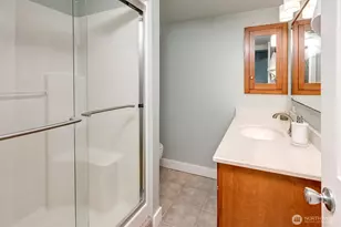 11262 Riviera Pl NE, Seattle, WA 98125 - Photo 22