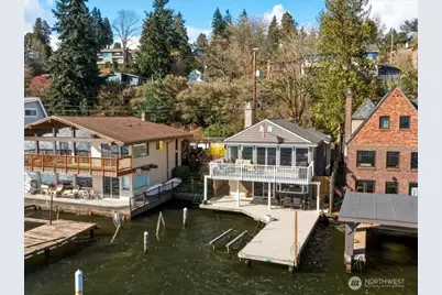 11262 Riviera Place NE, Seattle, WA 98125 - Photo 32