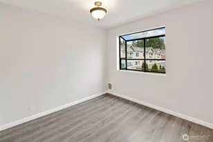 12300 33rd Ave NE, Seattle, WA 98125 - Photo 24