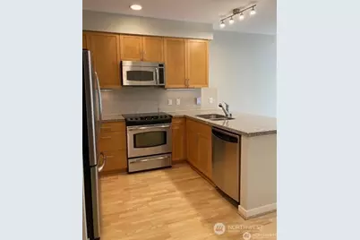 180 Harbor Square Loop NE #B318, Bainbridge Island, WA 98110 - Photo 6