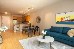 180 Harbor Square Loop NE, Bainbridge Island, WA 98110 - Photo 2