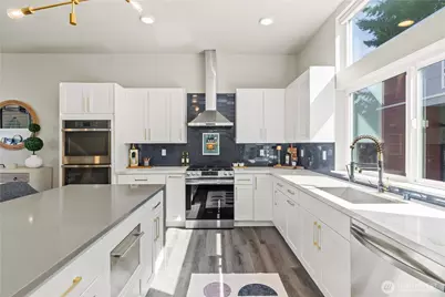 1208 Harrington Avenue NE, Renton, WA 98056 - Photo 10