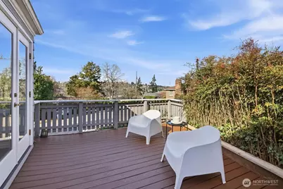 1215 W Armour Street, Seattle, WA 98119 - Photo 8