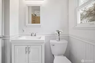 1215 W Armour St, Seattle, WA 98119 - Photo 14