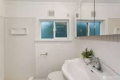 10726 Sand Point Way NE #A, Seattle, WA 98125 - Photo 20