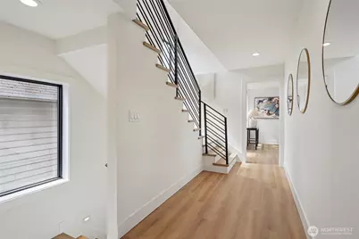 3714 Bagley Avenue N, Seattle, WA 98103 - Photo 18