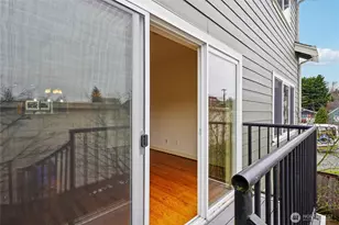 2814 E Spring St, Seattle, WA 98122 - Photo 8