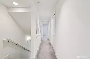 2814 E Spring St, Seattle, WA 98122 - Photo 16