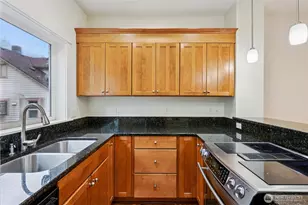 2814 E Spring St, Seattle, WA 98122 - Photo 14