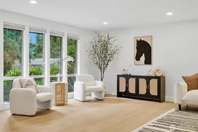 14318 117th Place NE, Kirkland, WA 98034 - Photo 6