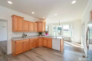 42 Kate's Ct, Port Angeles, WA 98362 - Photo 16