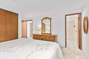 11615 127th Ln NE, Kirkland, WA 98034 - Photo 16