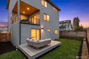 6738 21st Ave SW, Seattle, WA 98106 - Photo 2