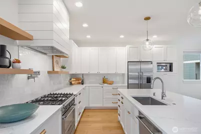 6738 21st Avenue SW, Seattle, WA 98106 - Photo 8