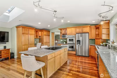 6439 NE 188th Street, Kenmore, WA 98028 - Photo 14