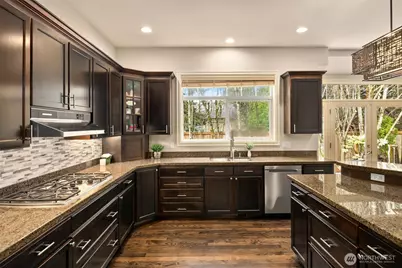 2411 98th Avenue NE, Clyde Hill, WA 98004 - Photo 16