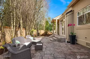 2411 98th Ave NE, Clyde Hill, WA 98004 - Photo 34