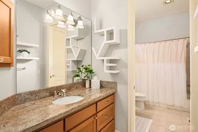 2411 98th Avenue NE, Clyde Hill, WA 98004 - Photo 32