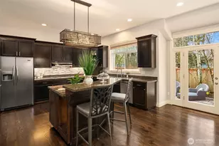 2411 98th Ave NE, Clyde Hill, WA 98004 - Photo 12