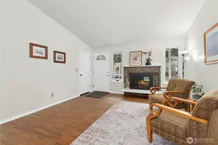 815 NE 200th St, Shoreline, WA 98155 - Photo 4