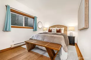 1730 Taylor Ave N, Seattle, WA 98109 - Photo 12