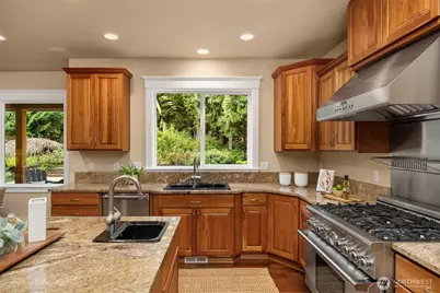 12615 Kallgren Road NE, Bainbridge Island, WA 98110 - Photo 12