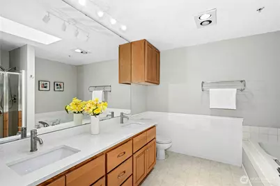 726 N 94th Street #B, Seattle, WA 98103 - Photo 18