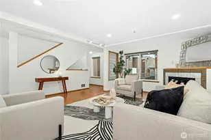 726 N 94th St, Seattle, WA 98103 - Photo 2