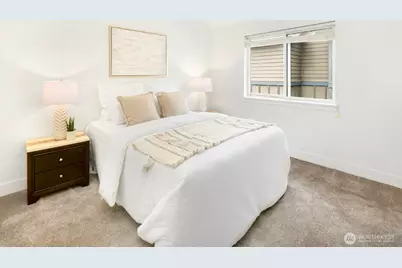 921 N 35th St #B, Seattle, WA 98103 - Photo 14