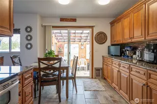 304 Oak St, Aberdeen, WA 98520 - Photo 6