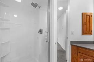 303 13th Ave E, Seattle, WA 98102 - Photo 16