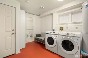 672 Madison Ave N, Bainbridge Island, WA 98110 - Photo 20