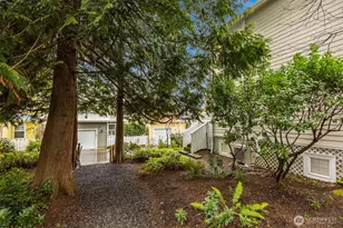 672 Madison Ave N, Bainbridge Island, WA 98110 - Photo 34
