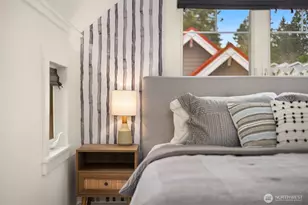 672 Madison Ave N, Bainbridge Island, WA 98110 - Photo 20