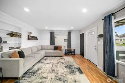 409 N Mills Avenue, Wenatchee, WA 98801 - Photo 4