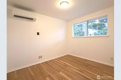 16850 Palatine Avenue N, Shoreline, WA 98133 - Photo 18