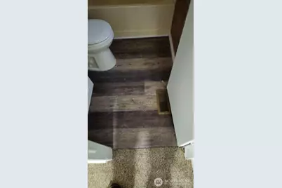 316 W 2nd Street #6, Onalaska, WA 98570 - Photo 6